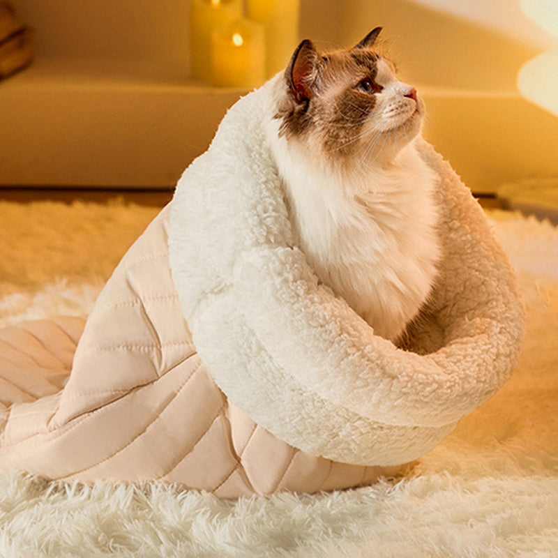 KFX-2248765 Cozy Cat Sleeping Bag with Bear Pattern - Soft Fleece & Supportive Cotton Fiber, 3D Entrance, and Machine Washable