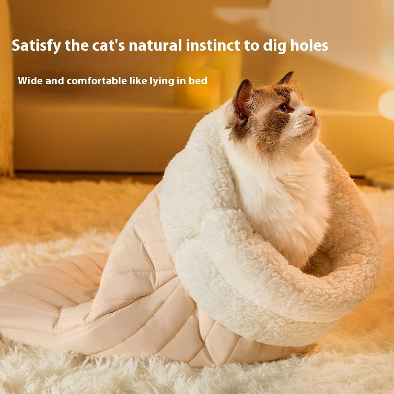 KFX-2248765 Cozy Cat Sleeping Bag with Bear Pattern - Soft Fleece & Supportive Cotton Fiber, 3D Entrance, and Machine Washable