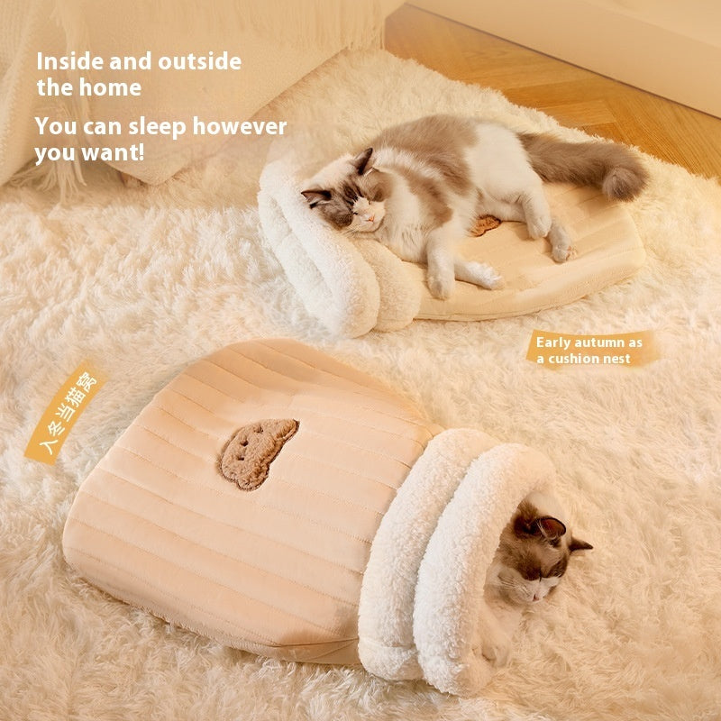 KFX-2248765 Cozy Cat Sleeping Bag with Bear Pattern - Soft Fleece & Supportive Cotton Fiber, 3D Entrance, and Machine Washable