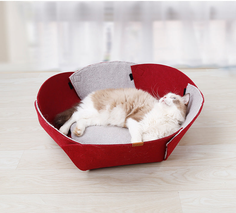KFX-2250557 Cozy Red Felt Cat Nest with Removable Lamb Down Lining, 47cm x 40cm x 25cm