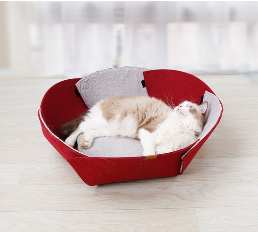 KFX-2250557 Cozy Red Felt Cat Nest with Removable Lamb Down Lining, 47cm x 40cm x 25cm