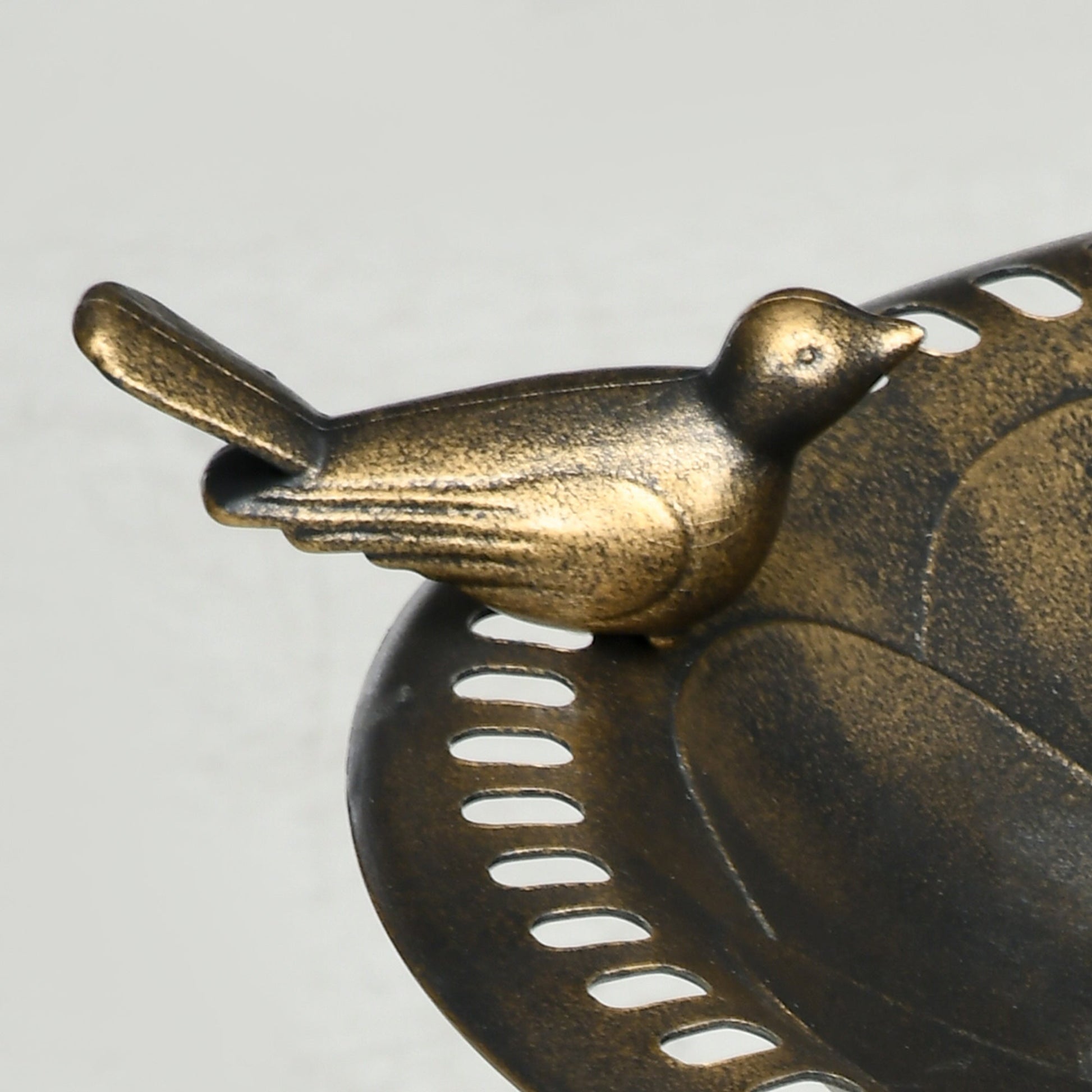 KFX-2258109 Antique Bronze Two-Basin Bird Bath with Planter and Charming Bird Statues
