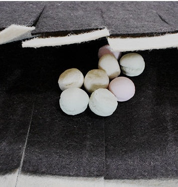 KFX-2289853 Felt Cloth Pet Food Container with Non-Slip Base - 58x58cm Dog Training Mat and Intellectual Toy