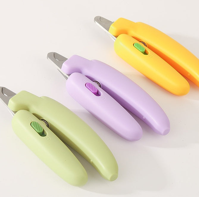 KFX-2314045 Banana-Shaped Nail Clippers for Pets – Ergonomic Design for Easy and Safe Grooming