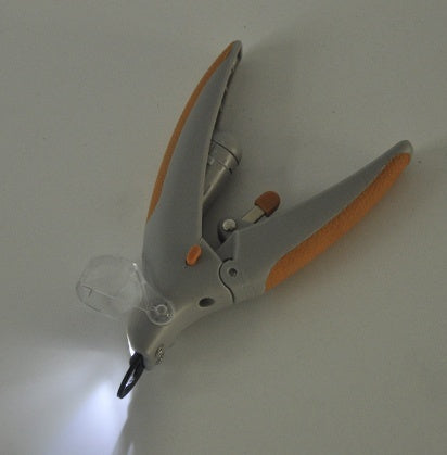 KFX-2477885 Lightweight Nail Clipper for Dogs and Cats with Comfortable Grip and Easy Control