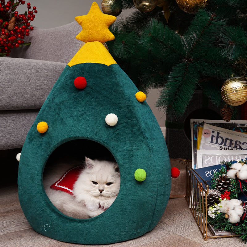 KFX-2479933 Christmas Tree Shaped Cat Bed Made of Felt - Cozy Cat Nest for Home Use - Multiple Sizes Available