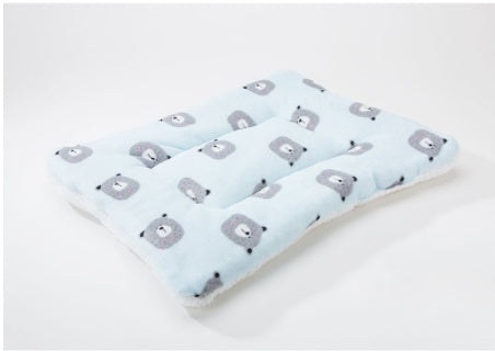 KFX-2541501 Cute Cartoon Lamb Cashmere and Flannel Universal Dog Mat
