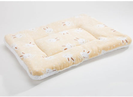 KFX-2541501 Cute Cartoon Lamb Cashmere and Flannel Universal Dog Mat