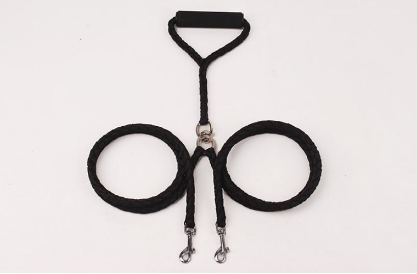 KFX-2637757 Durable Hand-Knitted Double-Ended Dog Leash with Padded Handle for Outdoor Use