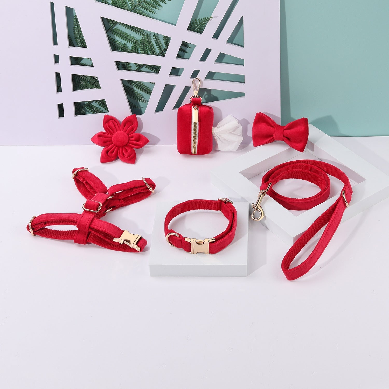 KFX-2639421 Classic Soft Velvet Pet Collar and Traction Rope Set with Bow Tie and Toilet Bag
