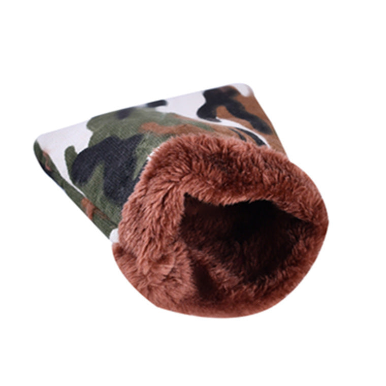 KFX-2667197 Cozy Arctic Velvet Sleeping Bag for Small Pets - Perfect for Hamsters, Squirrels, and More