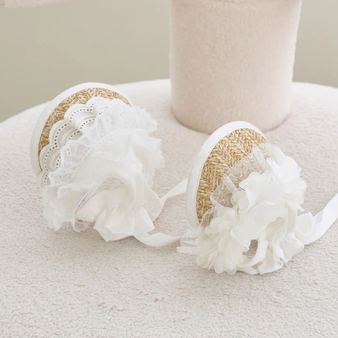 KFX-2688573 Adjustable French Straw Sun Hat for Pets with Elegant Lace and Flower Designs