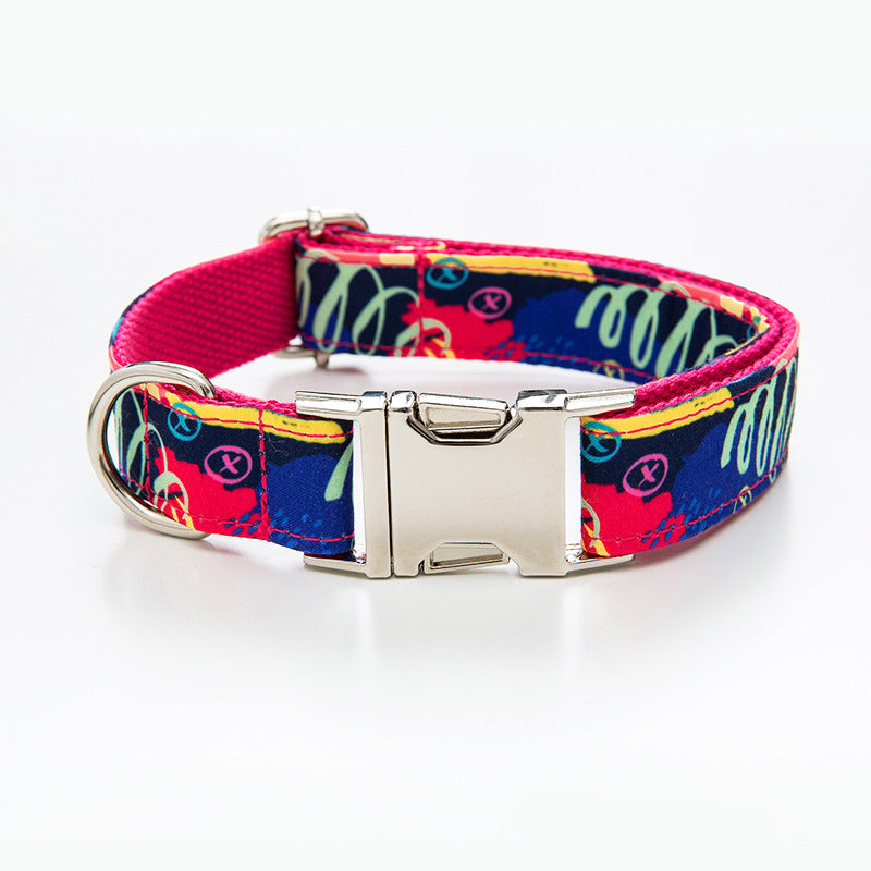 KFX-2691773 Red Graffiti Pet Collar and Traction Rope Set with Adjustable Metal Buckle