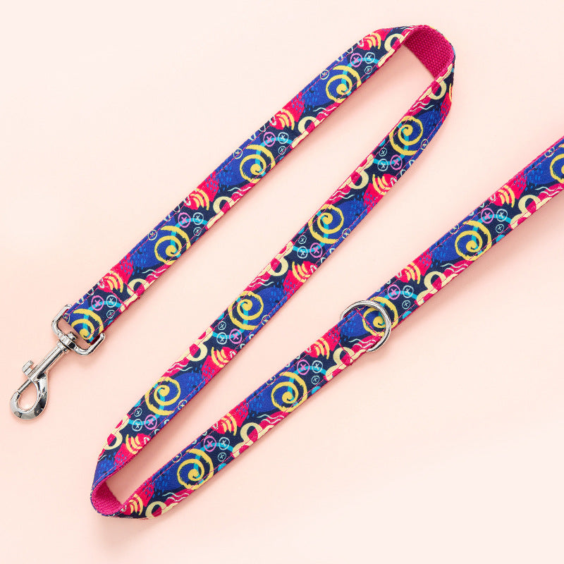 KFX-2691773 Red Graffiti Pet Collar and Traction Rope Set with Adjustable Metal Buckle