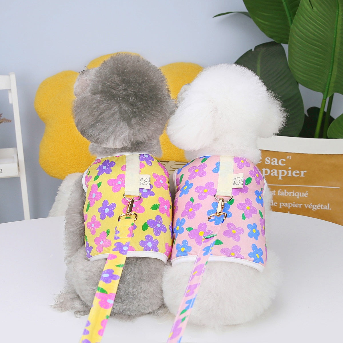 KFX-2781117 Chest and Back Traction Vest for Dogs with Lead Rope - Cotton and Floral Design in Light Blue, Light Yellow, and Pink