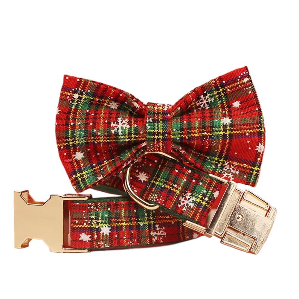 KFX-2803261 Christmas Snowflake Pet Collar Set - Green Background, Includes Collar, Leash, Bow, and Vest