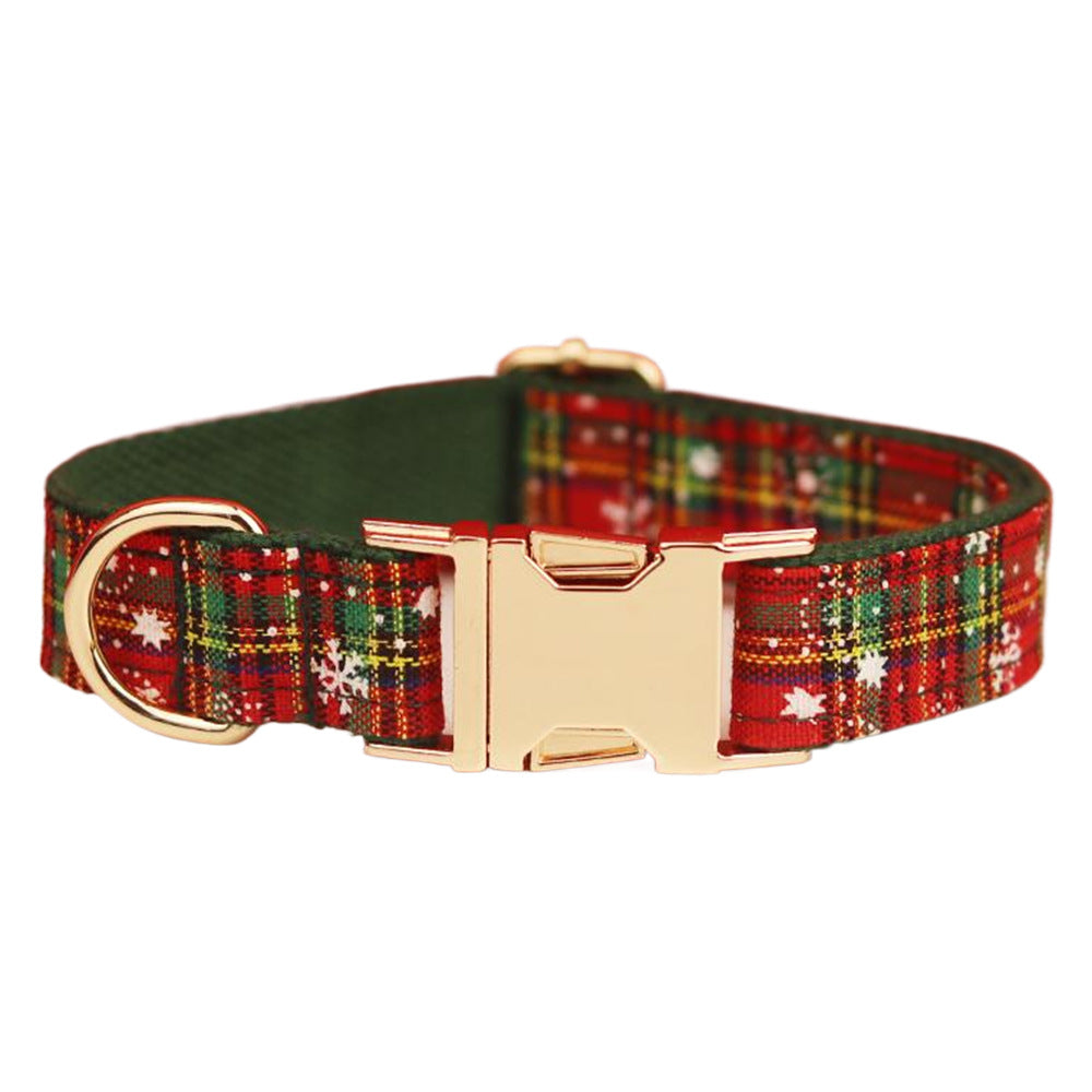 KFX-2803261 Christmas Snowflake Pet Collar Set - Green Background, Includes Collar, Leash, Bow, and Vest