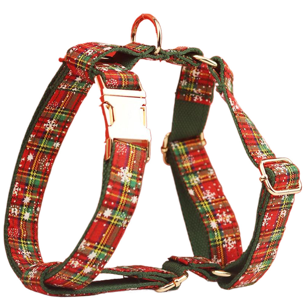 KFX-2803261 Christmas Snowflake Pet Collar Set - Green Background, Includes Collar, Leash, Bow, and Vest