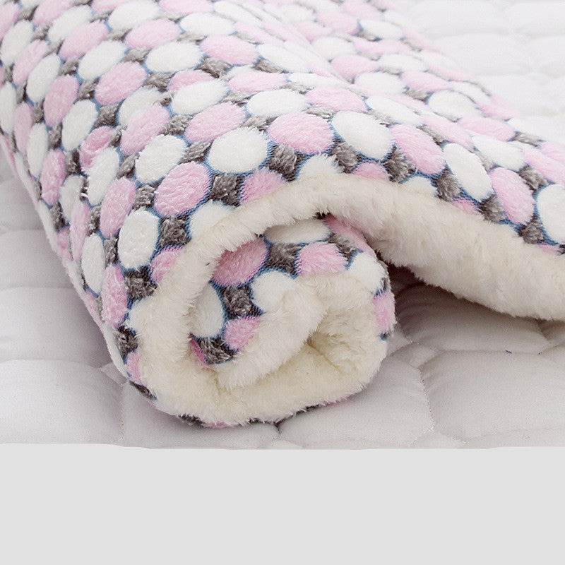 KFX-2836413 Pet Blanket for Cats and Dogs - Soft Coral Fleece, Moisture-Resistant, Non-Slip Design, Machine Washable