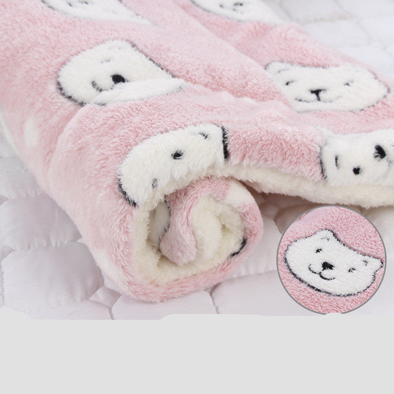 KFX-2836413 Pet Blanket for Cats and Dogs - Soft Coral Fleece, Moisture-Resistant, Non-Slip Design, Machine Washable