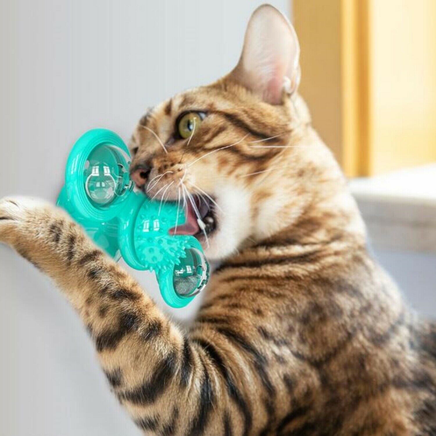 KFX-2859069 Interactive Windmill Cat Toy with Suction Cup, Catnip Ball, and Toothbrush Feature for Indoor Play