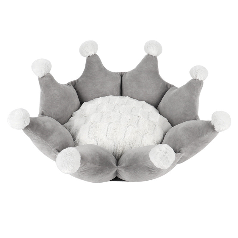 KFX-2942653 Cozy Autumn and Winter Crown Sleeping Nest - Super Soft Fluff Seat Cushion in Pink, Gray, and Khaki