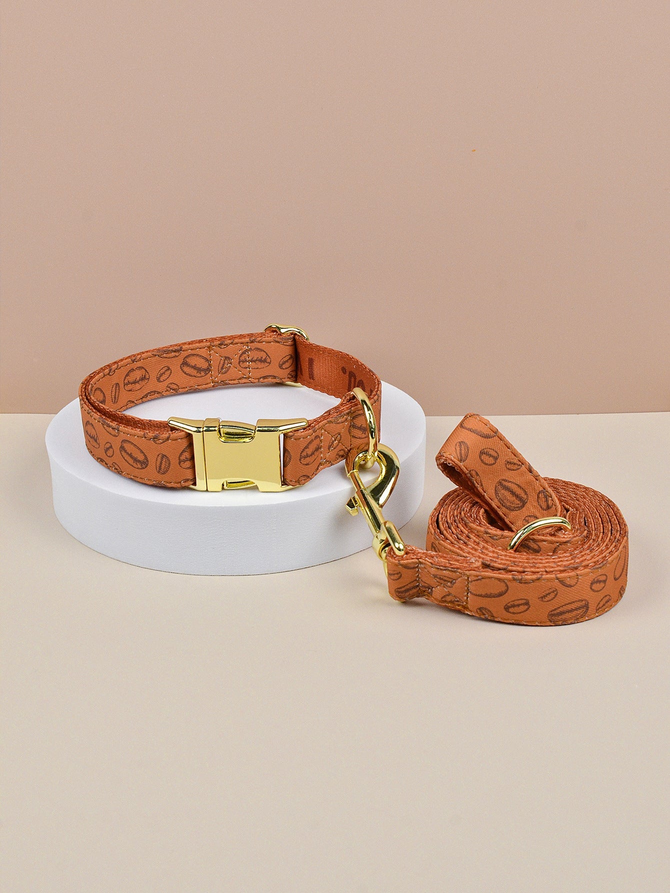 KFX-2980925 Double-sided Pet Collar with Haulage Rope in Various Fun Colors for Dogs and Cats