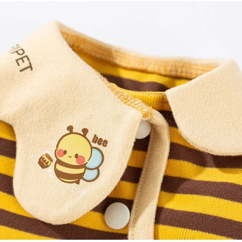 KFX-3035709 Cozy Dog and Cat Pajamas for Winter - Soft, Warm One-Piece Suits with Bee Design