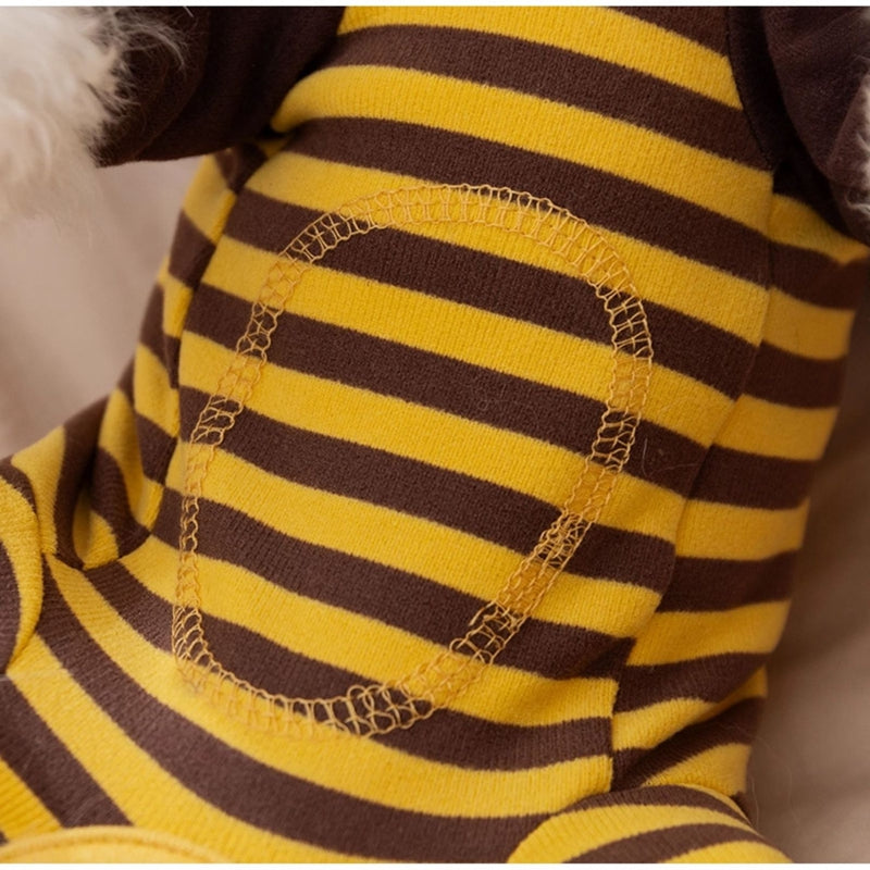 KFX-3035709 Cozy Dog and Cat Pajamas for Winter - Soft, Warm One-Piece Suits with Bee Design