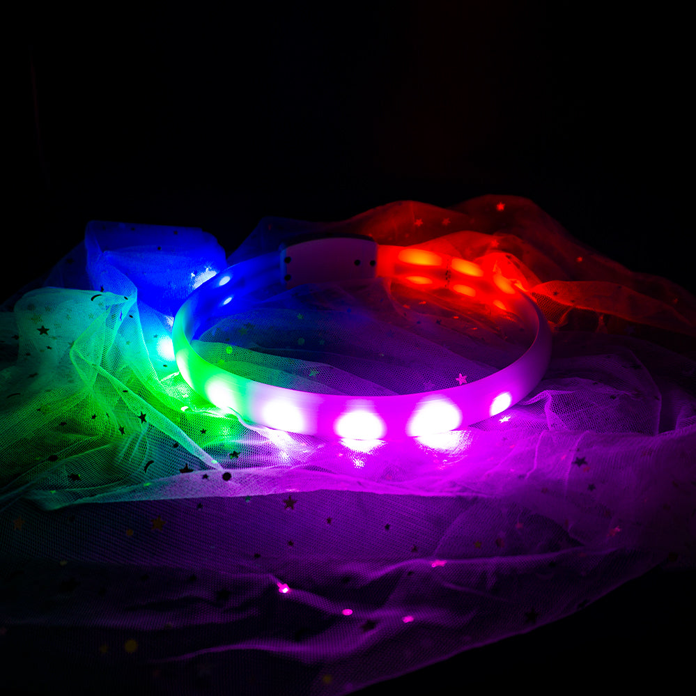 KFX-3038909 USB Rechargeable Anti-Lost Silicone Light-Up Dog Collar - Adjustable Size for Comfort