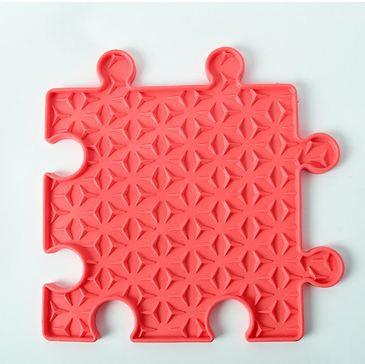 KFX-3040701 Colorful Pet Silica Gel Lick Mat with Suction Cups for Mess-Free Treat Time