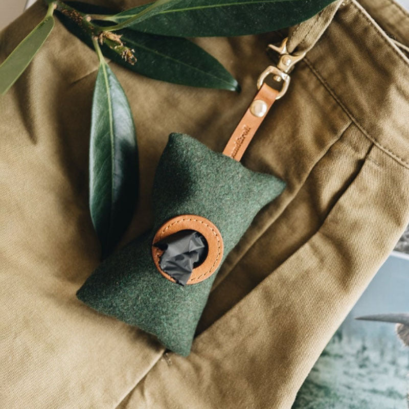 KFX-3054653 Portable Dog Poop Bag Holder - Green & Gray Felt, Compact Size 9*5*2cm
