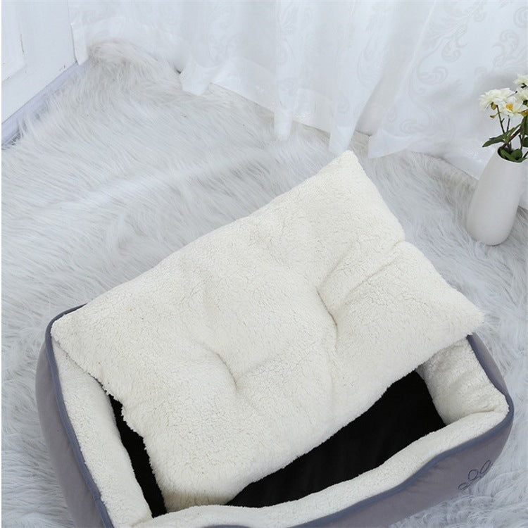KFX-3067965 Cozy Footprint Embroidery Square Nest for Pets - Available in Coffee and Beige