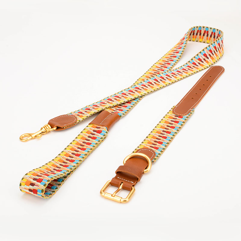 KFX-3090749 Woven Cowhide Dog Collar with Traction Rope for Medium to Large Dogs