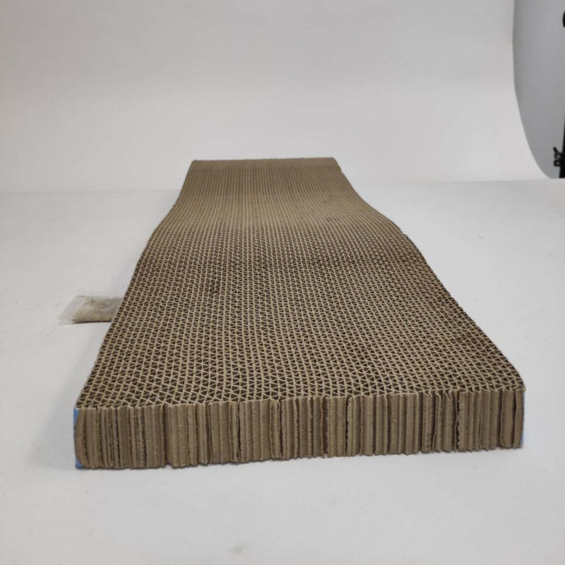 KFX-3141181 Oversized Wavy Cat Scratching Post for Fun and Exercise