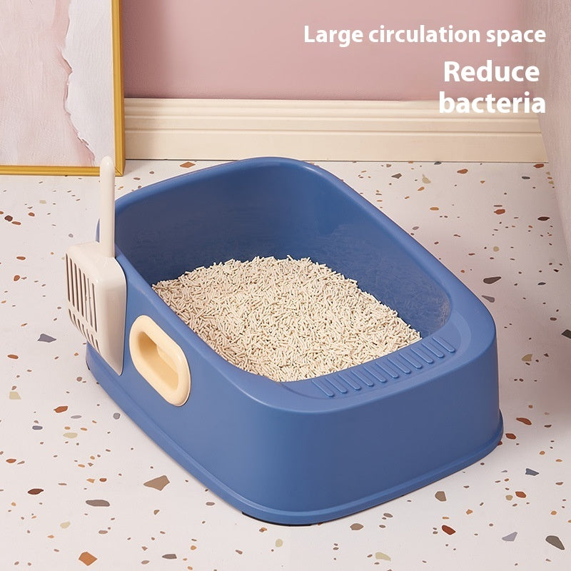 KFX-3171773 Cat Semi-Closed Toilet with Binaural Handle and Splash-Proof Sand Basin, Small Size, Durable PVC Material