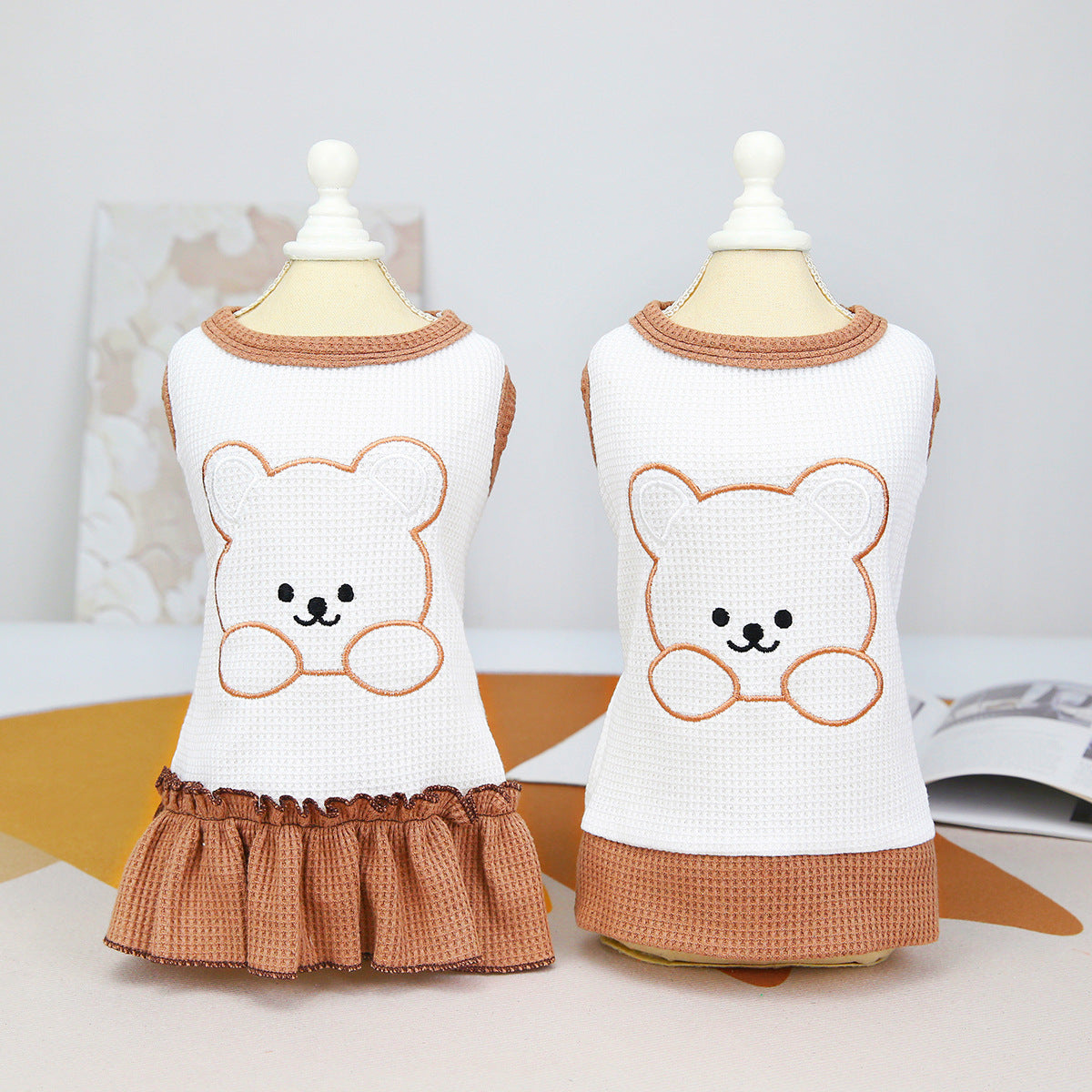 KFX-3241661 Casual Spring and Summer Pet Clothing for Small Dogs - Vests, Skirts, and Sleeved Tees