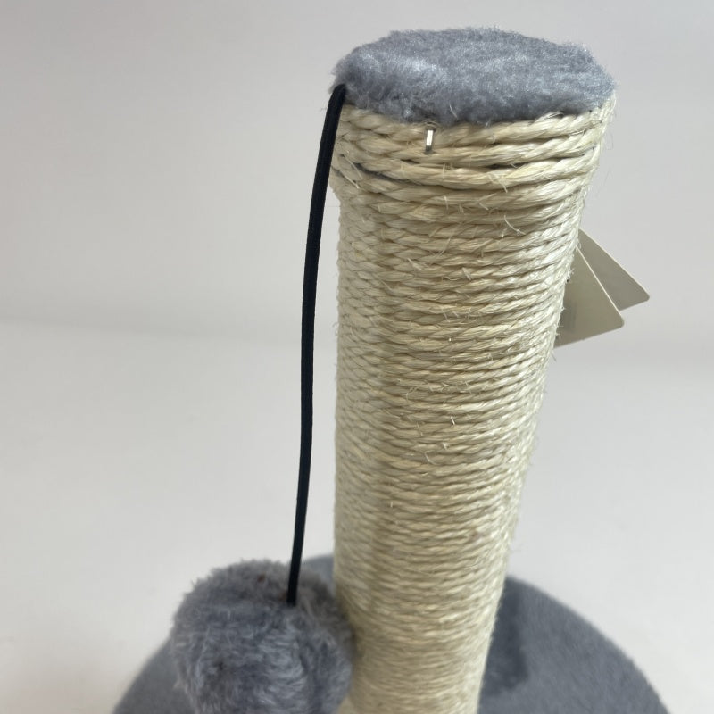 KFX-3340861 Multi-Level Cat Climbing Frame with Scratching Posts and Cozy Sleeping Areas