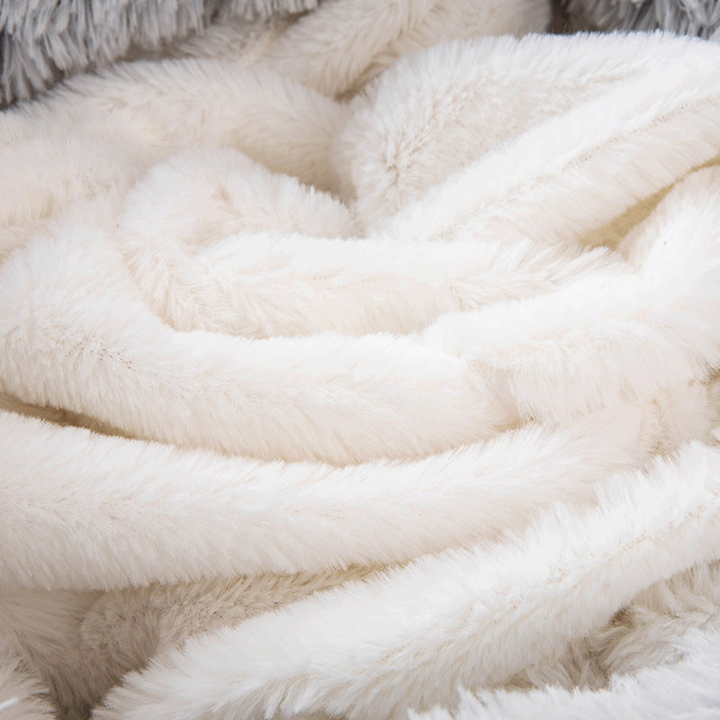 KFX-3407165 Cozy Plush Round Cat Sleeping Bag for Warm and Comfortable Nesting