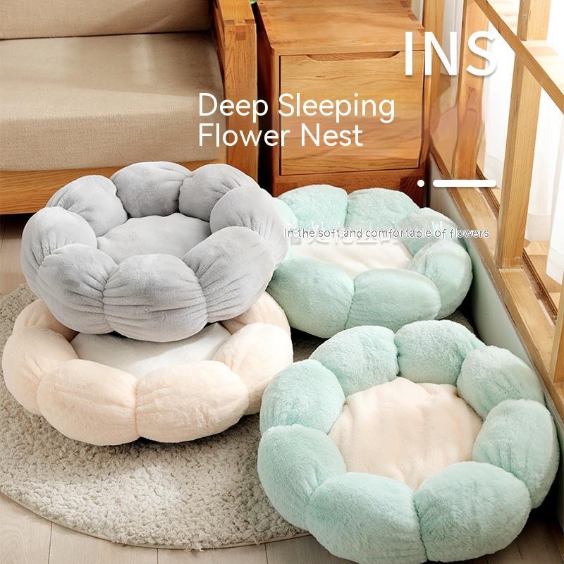 KFX-3424445 Plush Round Flower-Shaped Doghouse in Light Pink, Light Green, and Gray - Soft Cloth Pet Nest