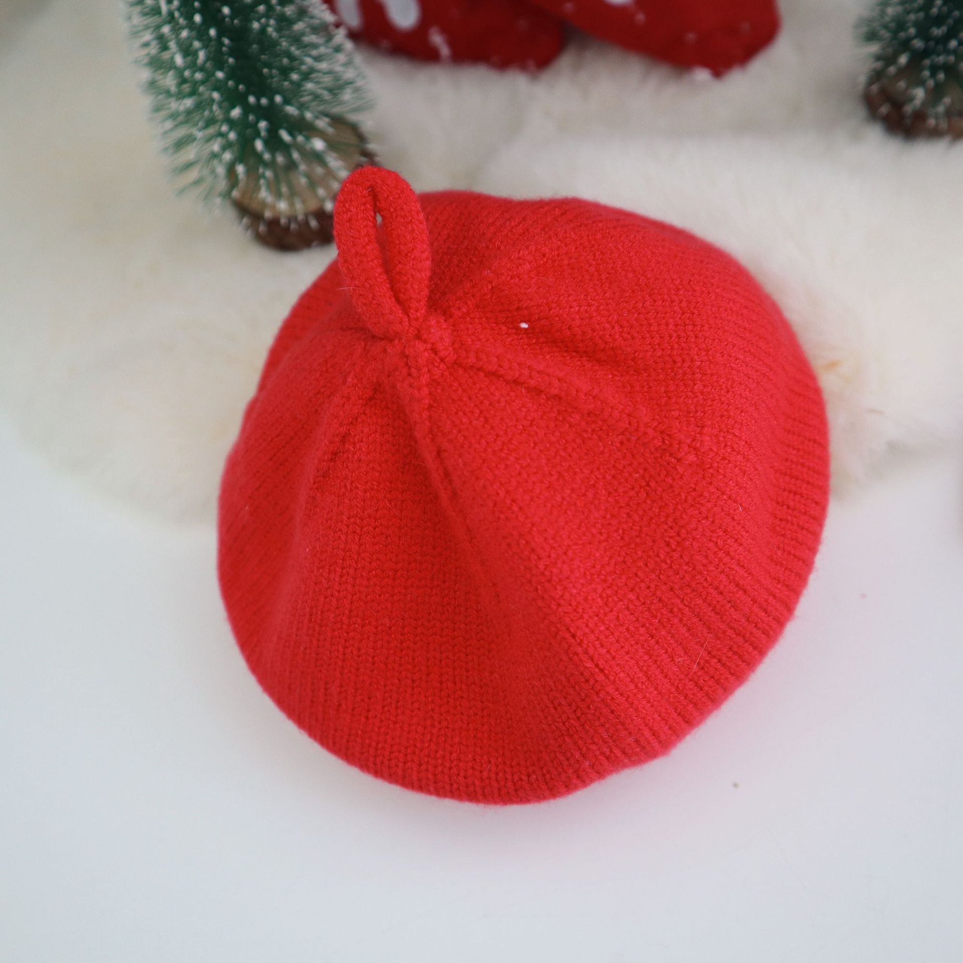 KFX-3455165 Cozy Christmas Knitted Sweater for Dogs with Beret and Scarves - Red and Green Stripes