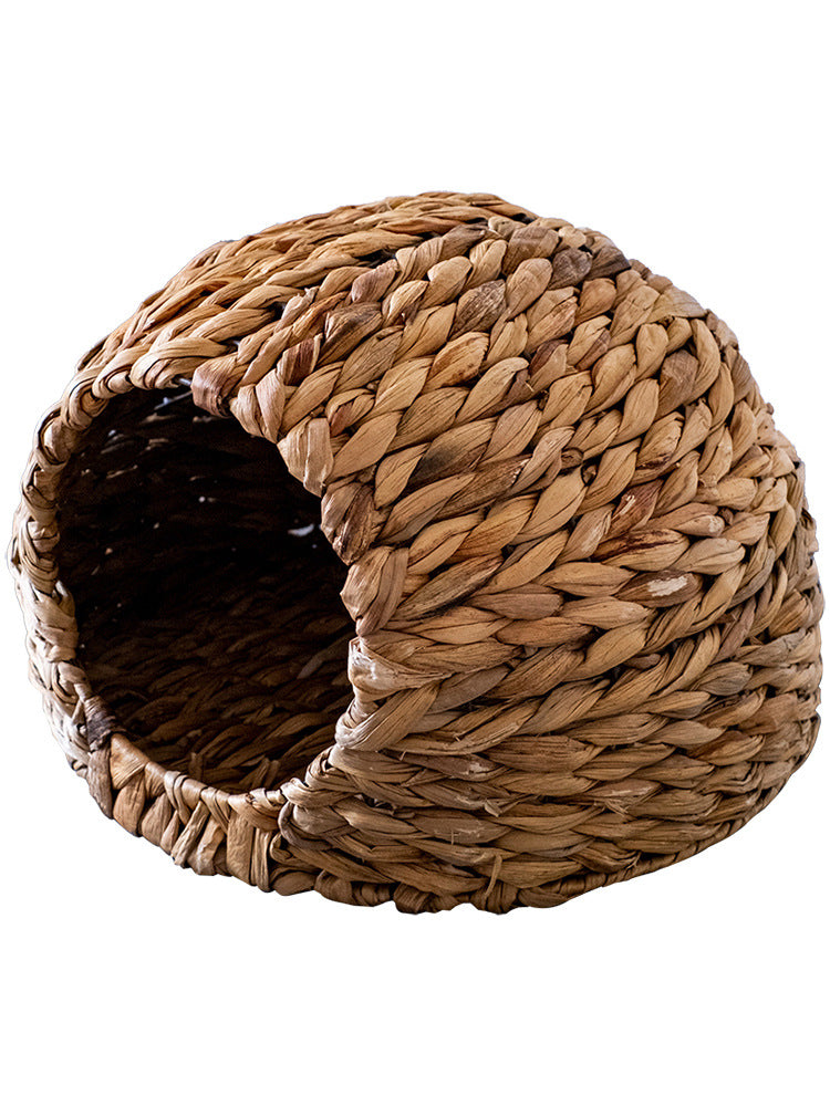 KFX-3461181 Natural Handmade Straw Cat Nest - Breathable, Rustic Design, Water Hyacinth Material