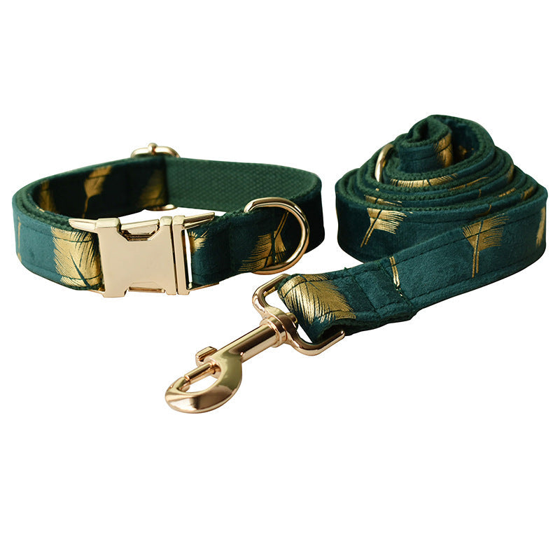 KFX-3472445 Emerald Feather Pattern Pet Collar, Bow, and Leash Set in Cotton