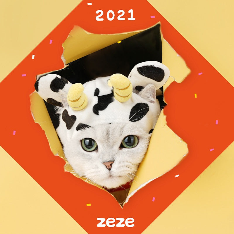 KFX-3507773 Cozy Cow Cloak for Cats and Small Dogs - Windproof Flannel Pet Cape
