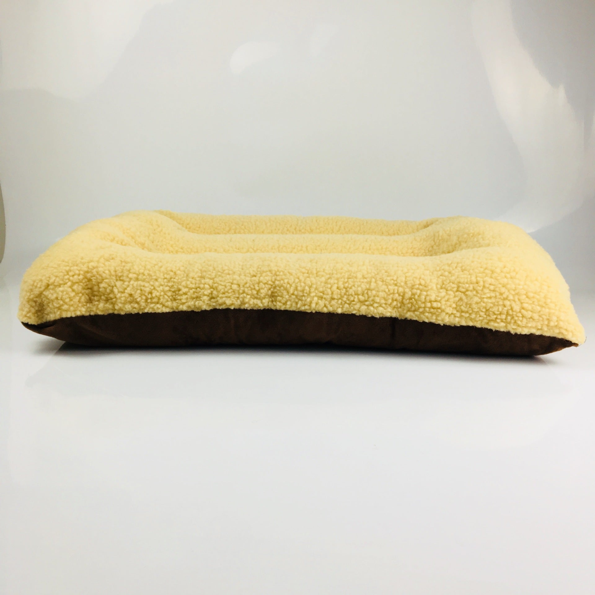KFX-3609533 Lamb Cashmere Pet Bed - Comfortable and Cozy Mat for Dogs and Cats, Available in Three Sizes