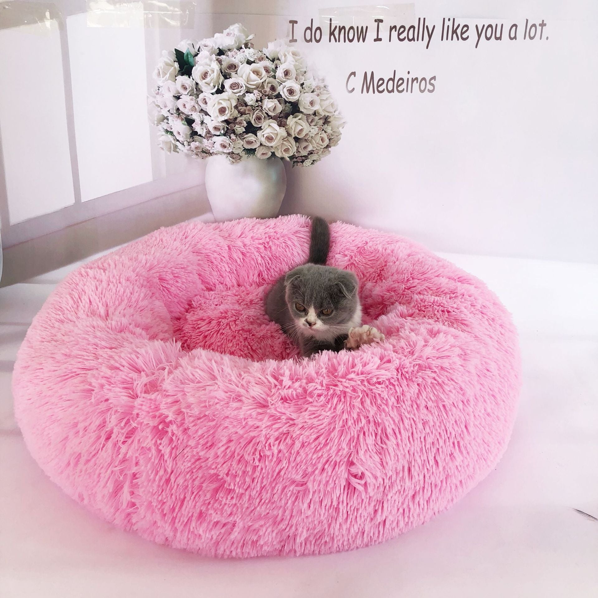 KFX-3680829 Calming Round Plush Pet Nest Bed for Small Dogs and Cats, Soft Vegan Fabric, 110cm Diameter