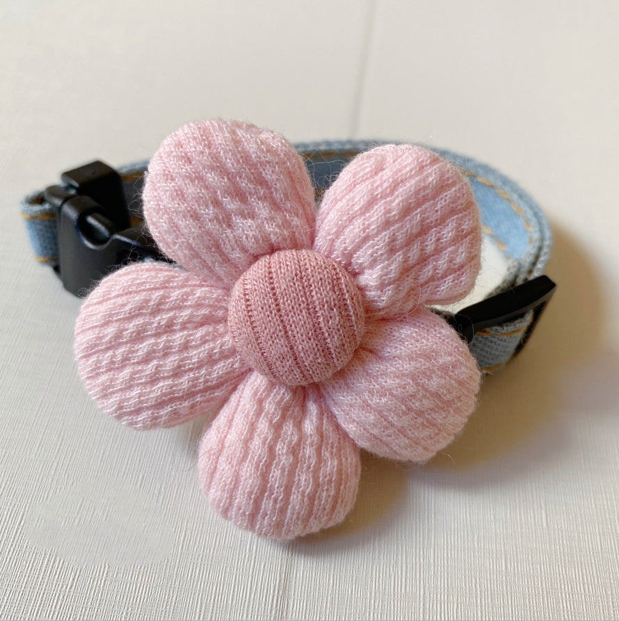 KFX-3771325 Floral Bow Tie Collar for Kittens - Ginger Yellow, Lotus, and Blue Flower Designs, Adjustable Sizes Available