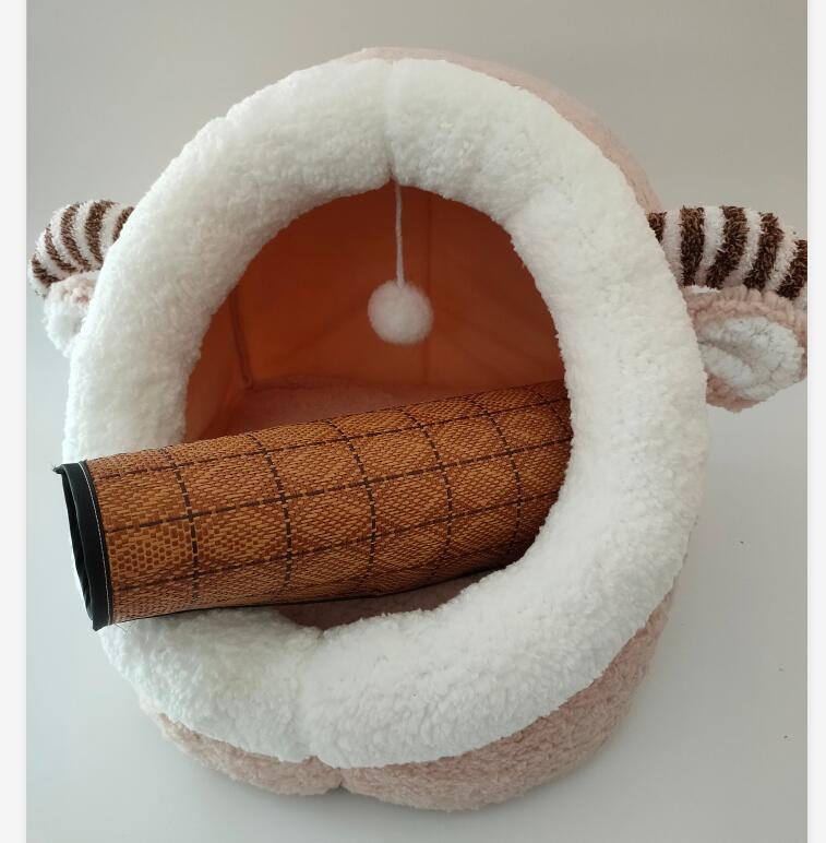 KFX-3779133 Cozy Closed Cat Litter Kennel for Winter - Available in Cute Designs