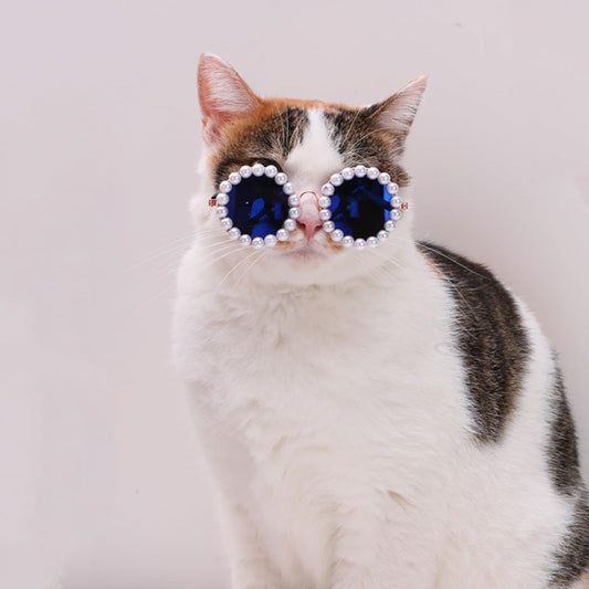KFX-3820861 Pearl-Rimmed Round Sunglasses for Cats and Dogs - Stylish Costume Accessory for Parties and Celebrations