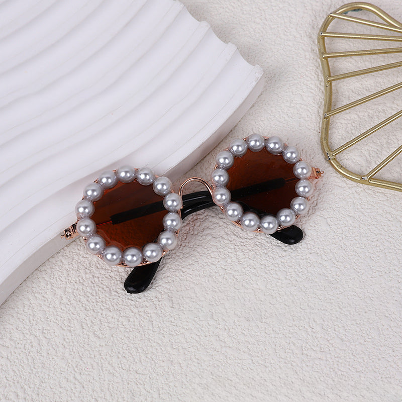 KFX-3820861 Pearl-Rimmed Round Sunglasses for Cats and Dogs - Stylish Costume Accessory for Parties and Celebrations